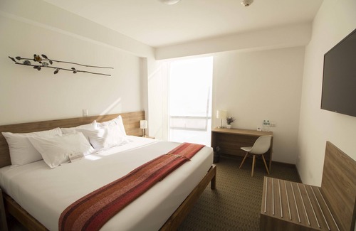 Santa Cruz Hotel | Tierra Viva Miraflores Mendiburu