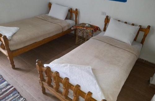 Al Karnak Cama Y Desayuno | Tigana Ka