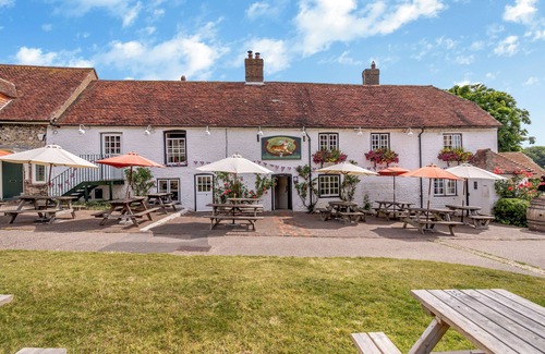 East Dean and Friston Cama Y Desayuno | Tiger Inn Cub Rooms
