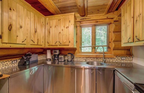 Waltham Chalet De Esquí | Tiger Lodge Loghouse