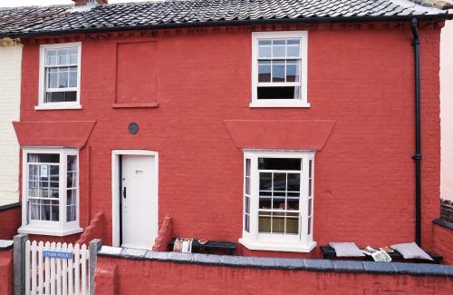 Aldeburgh Casa | Tiger Villa by The Suffolk Cottage Collection