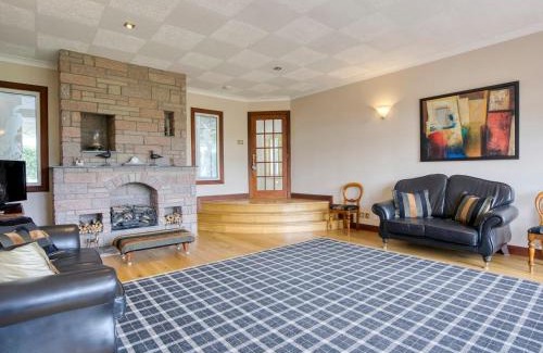 Dollar Casa | Tigh Na Beannaich