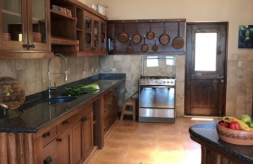 Punta Sal Casa | Tigh na Mar: Casa de playa frente al mar con piscina y vistas espectaculares