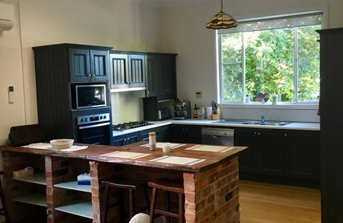 Maryville Casa | Tighes Hill Oasis