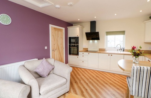 Carlisle Cabaña | Tight Lyne Cottage, LONGTOWN