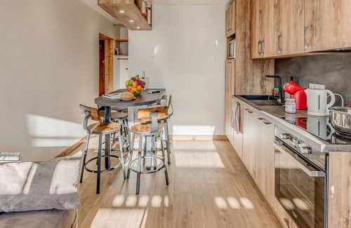 Le Lavachet Apartamento | Tignes: Impresionante Apartamento con Terraza, 2 Piezas, Servicios Hoteleros Incluidos