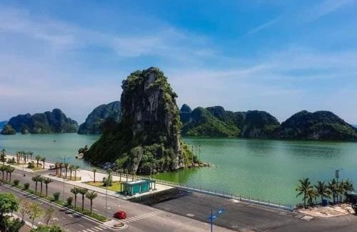 Ha Long Hotel | TiGon Hotel
