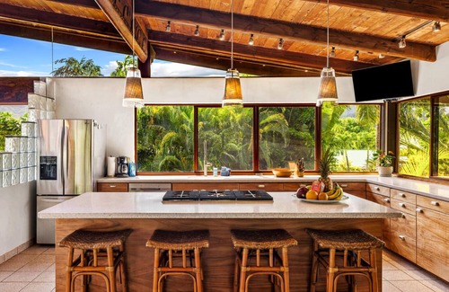 Hanalei Casa | Tiki Inicio - artístico personalizados Inicio A pasos de la playa y la ciudad