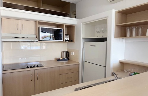 Surfers Paradise Apartamento | Tiki Hotel Surfers Paradise