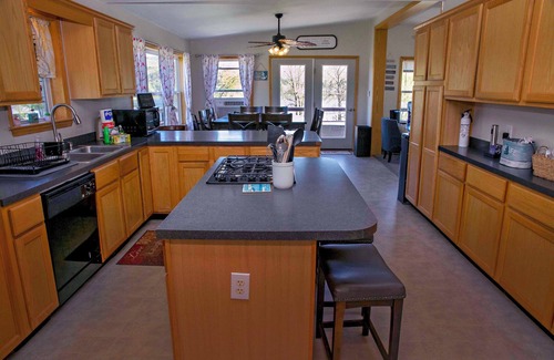 Dundee Casa | Tiki on the Lake | The perfect retreat at the end of a long day!