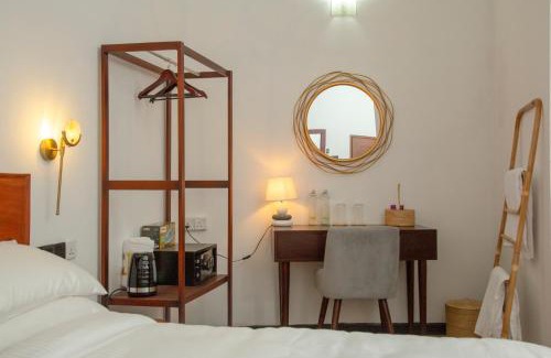 Kandy Hotel | TIKI TAKA