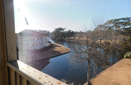Cherry Grove Beach Condominio | Tilghman Shores D9 2 Bedroom Condo by RedAwning