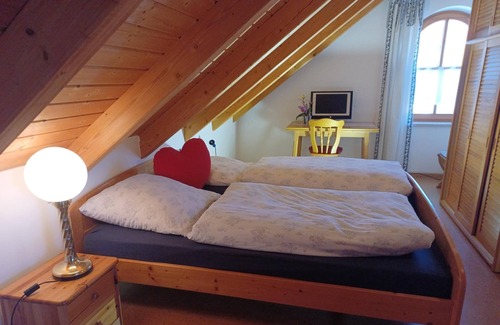 Breitenbrunn Apartamento | Tilly Breitenbrunn Relaxed in the Altmühltal vacation,