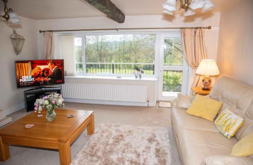 Blacko Casa | Tilly Cottage - overlooking Pendle Hill