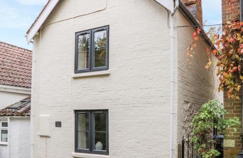 Edington Casa | Tilly's Cottage