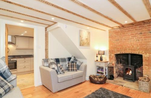 Edington Casa | Tilly's Cottage
