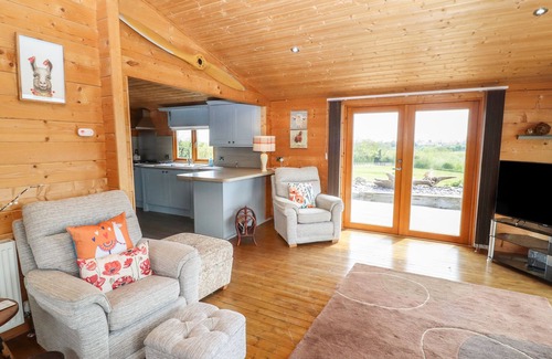 Bircotes Cabaña | TILLY'S LODGE, family friendly, character holiday cottage in Tickhill