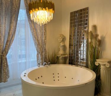 Old Town Apartamento | Tiltų 5 Jacuzzi Apartment