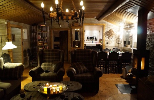 Idre Casa | Timber cottage with hot tube, sauna, boat, canoe