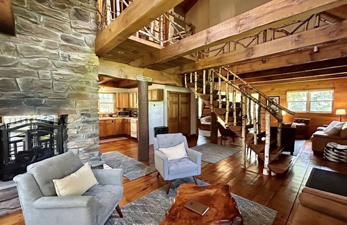 Weatherly Cabina | The Brookside Lodges El secreto mejor guardado de Pocono.