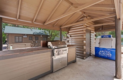 Colorado Springs Cabina | Timber Lodge Cabin #10