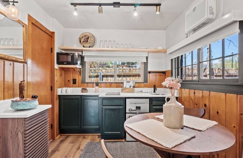 Colorado Springs Cabina | Timber Lodge Cabin #2