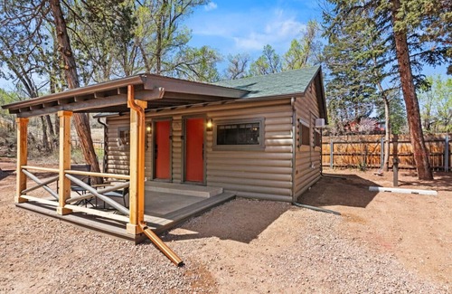 Colorado Springs Cabina | Timber Lodge Cabin #2