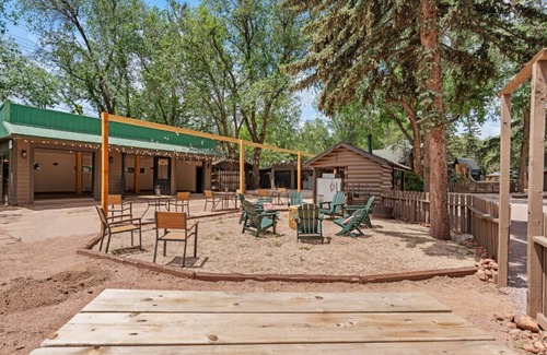 Colorado Springs Cabina | Timber Lodge Cabin #2