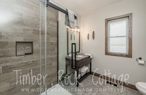Utterson Cabaña | Timber Rock Cottage - Fall/Winter 2023 Dates Available