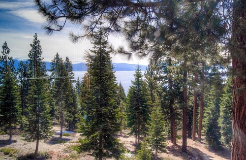 Kingswood Estates Casa | Timber View Lodge by Lake Tahoe Accommodations