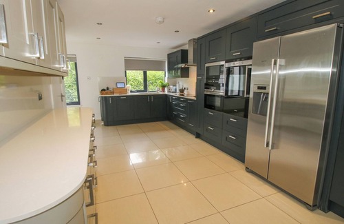 Brimfield Cabaña | TIMBERDYNE, pet friendly, character holiday cottage in Woofferton