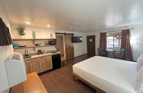 Pinetop Hotel | Timberlodge Inn