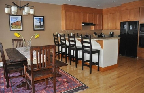 Mammoth Lakes Casa | Hermosa casa de lujo en los Timbers - Plazas 10