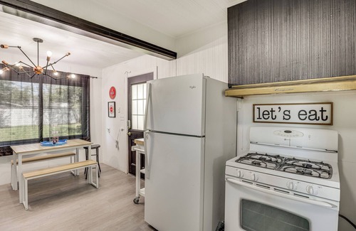 Heart of Lubbock Casa | Time Machine: Games Galore in Lubbock Home By TTU!