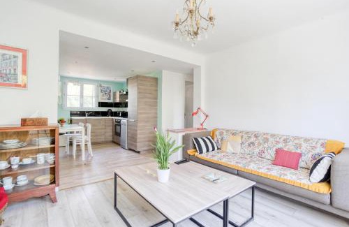 Rueil-Malmaison Apartamento | Time of travel