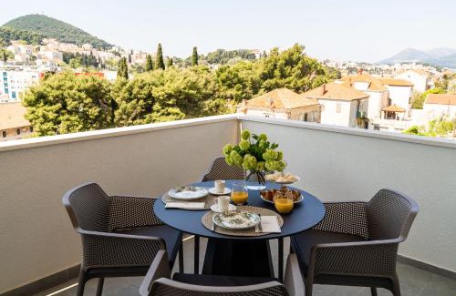 Montovjerna Apartamento | Time Off Apartment (a) with balcony