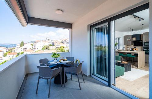 Montovjerna Apartamento | Time Off Apartment (a) with balcony