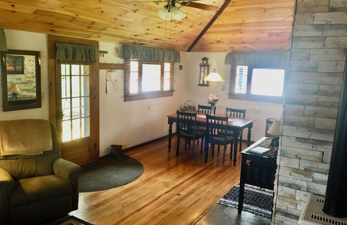 Gaines Cabina | ¡Reserva ahora para 2019! ¡Mira los cielos oscuros en Cherry Springs!