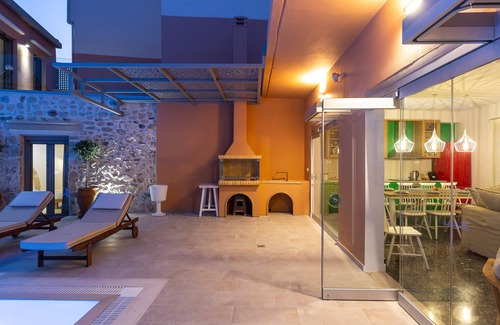 Pigi Villa | Villa boutique de alta calidad, a 2 km de la playa, a poca distancia de todo.