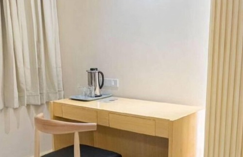 Downtown Tacloban Apartamento | Timeless Elegance: Embrace Comfort at Etsu Hotel's Studio