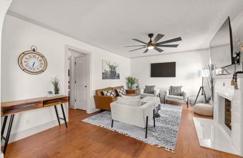 Vancouver Casa | Timeless Historic Home Near Downtown