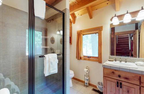 Tahoma Casa | Timeless in Tahoma