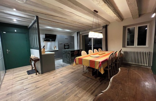 Besancon Apartamento | Timeless Luxury in the Heart of the Old Town