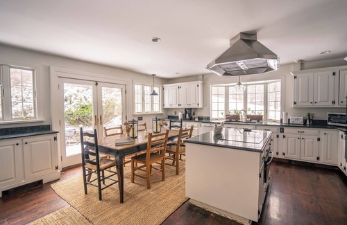 Lagrangeville Casa | Timeless Treasure w/ Pool