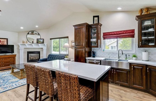 Orem Casa | Timp Retreat | EV | Free Massage* | Backyard