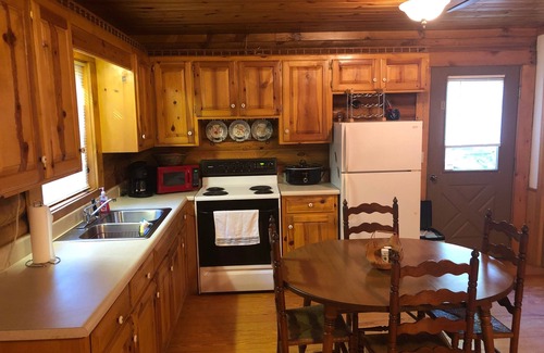 Lynn Cabina | Tim’s Cabin on Melrose Mountain