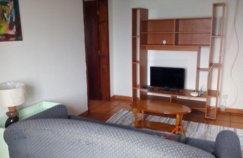 Praia da Vitoria Casa | TINA - 3C - Alojamento Local -RRAL 1048