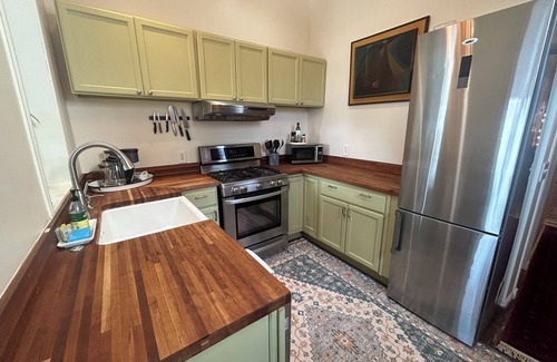 Curtis Park Casa | Tina's Place. A charming 2-bedroom brick house in downtown Denver.