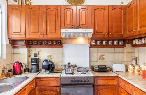 Glyfada Apartamento | Tinas Cosy Apartment