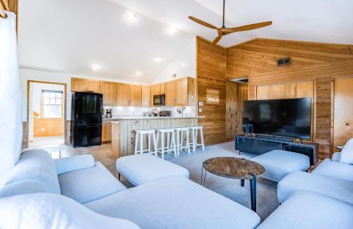 Palisade Acres Casa | Tinker's Toy 233